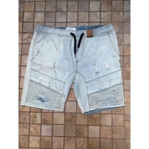 Men’s distressed denim shorts